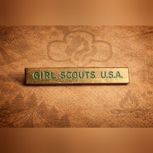 Girl Scouts USA Vintage 1960's Adult Leader Uniform Lapel Pin Badge - GS America